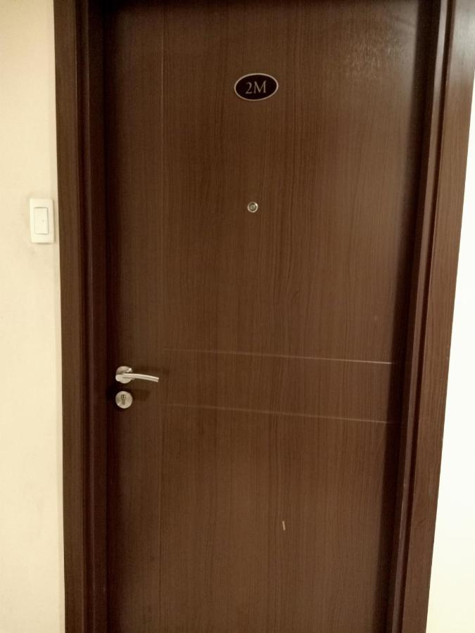 Taj'S Condotel Pasay Exterior foto